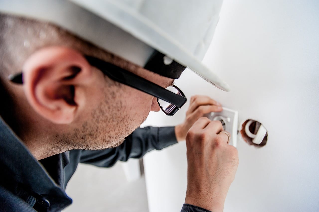 🔧 Branchement bouton poussoir sans télérupteur : mode d’emploi